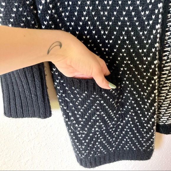 A New Day Hooded Cardigan - Picture 4 of 5